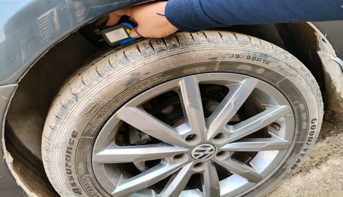 2021 Volkswagen Polo HIGHLINE PLUS 1.0L TSI, Petrol, Manual, 39,260 km, tyre