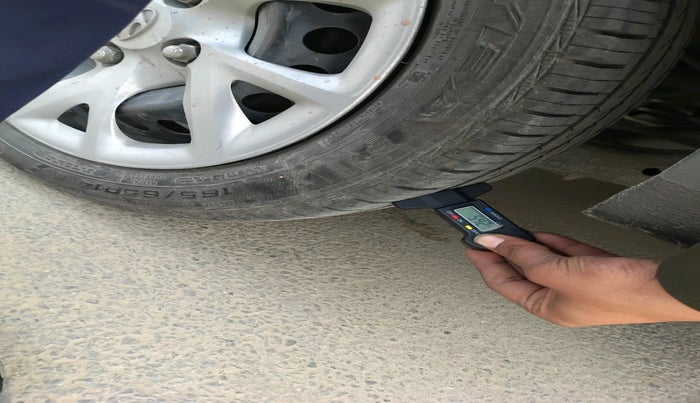 2017 Hyundai Grand i10 SPORTZ (O) 1.2 KAPPA VTVT, Petrol, Manual, 39,222 km, tyre