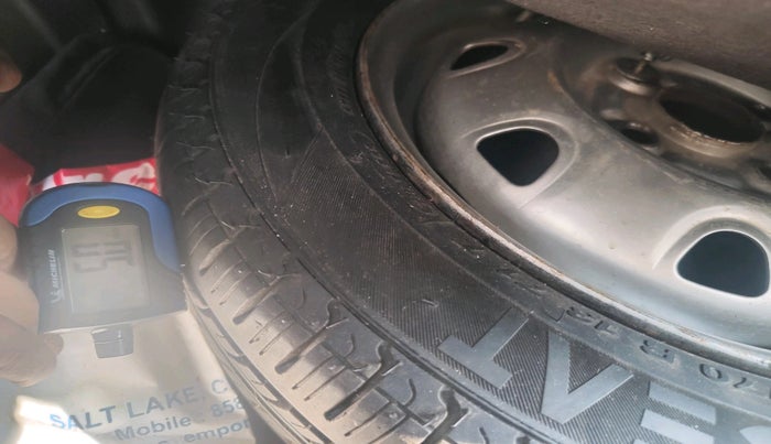 2013 Maruti Zen Estilo LXI, Petrol, Manual, 82,580 km, tyre