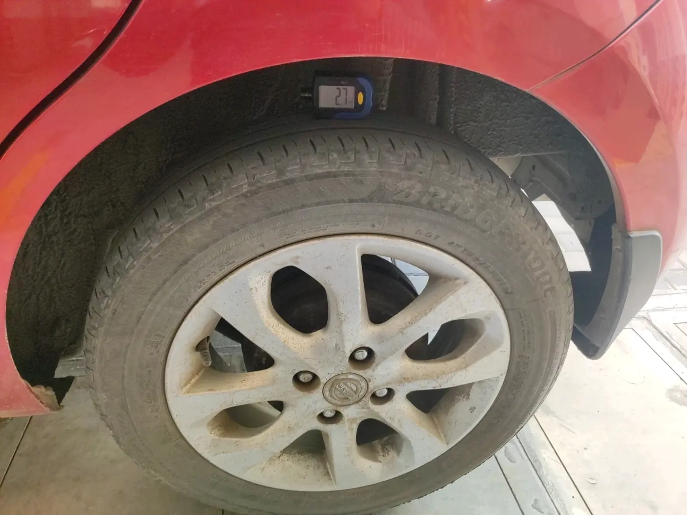 2014 Nissan Micra XV CVT, Petrol, Automatic, 64,906 km, tyre