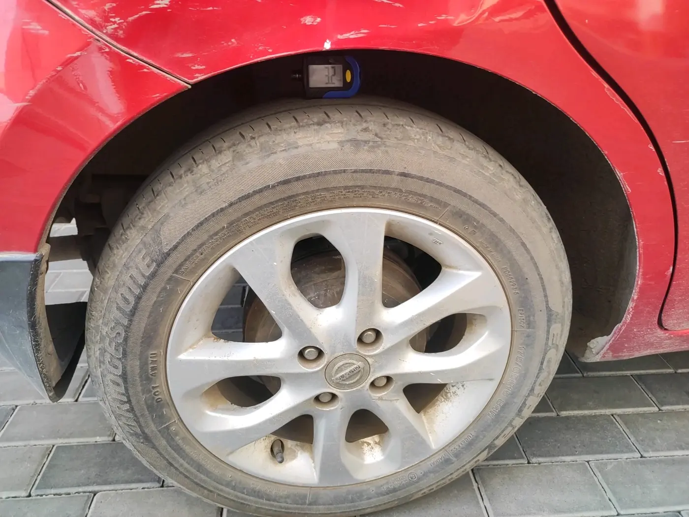 2014 Nissan Micra XV CVT, Petrol, Automatic, 64,906 km, tyre