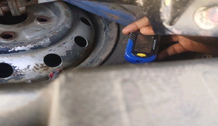 2013 Maruti Wagon R 1.0 LXI CNG, Petrol, Manual, 91,336 km, tyre