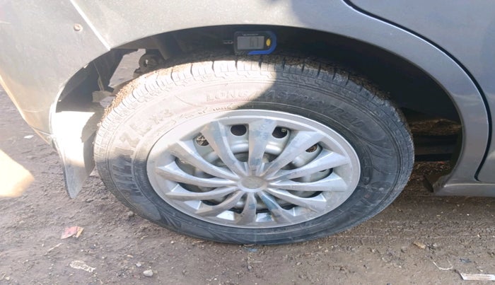 2013 Maruti Wagon R 1.0 LXI CNG, Petrol, Manual, 91,336 km, tyre