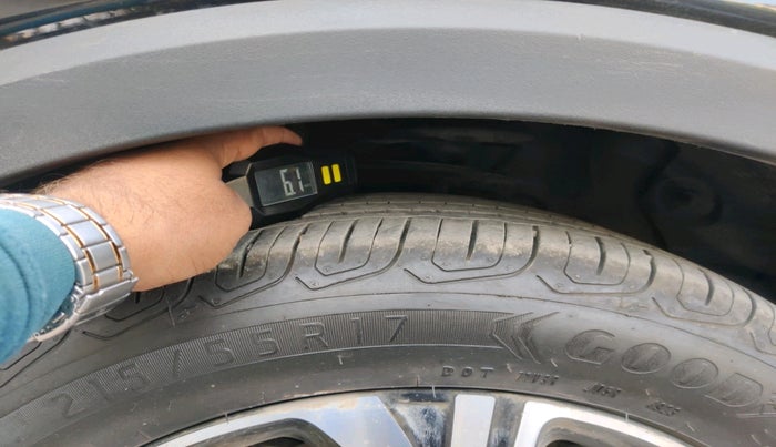 2024 MG ASTOR Savvy Pro 1.5 CVT (Ivory) , Petrol, Automatic, 15,307 km, tyre