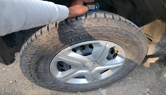 2019 Tata Harrier XE 2.0L KRYOTEC, Diesel, Manual, 94,855 km, tyre