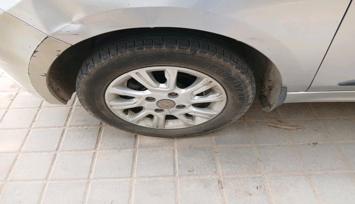 2017 Tata Tiago XZ PETROL, Petrol, Manual, 56,320 km, tyre