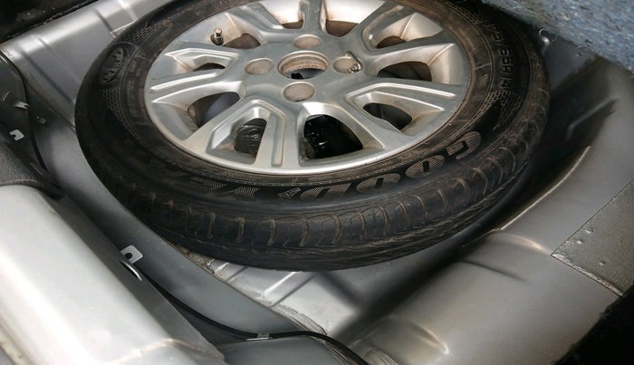 2017 Tata Tiago XZ PETROL, Petrol, Manual, 56,320 km, tyre