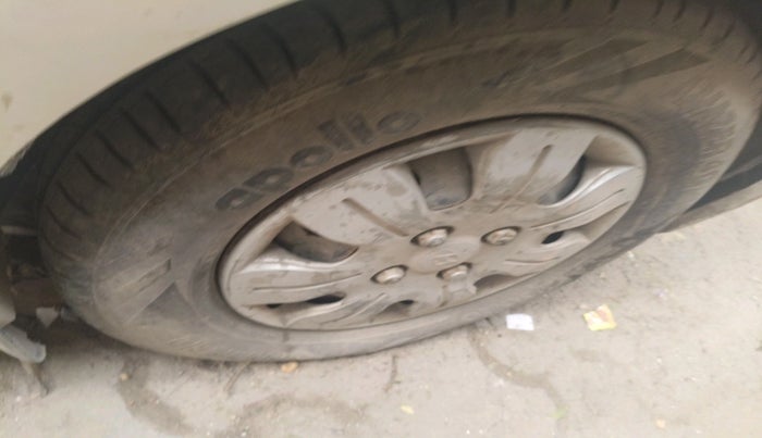 2010 Hyundai i10 MAGNA 1.2, Petrol, Manual, 1,19,931 km, tyre