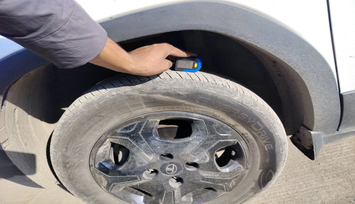 2024 Tata PUNCH ACCOMPLISHED MT CNG, CNG, Manual, 24,336 km, tyre