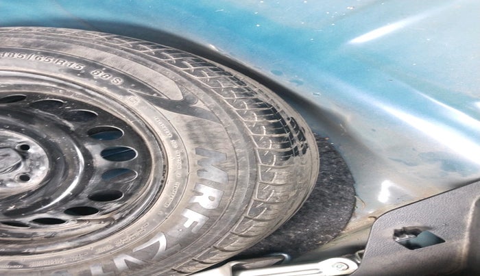 2018 Maruti Baleno DELTA PETROL 1.2, Petrol, Manual, 1,04,477 km, tyre