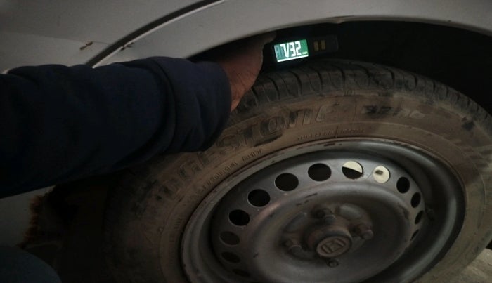 2015 Honda Amaze 1.5L I-DTEC E, Diesel, Manual, 43,008 km, tyre