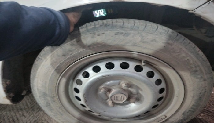 2015 Honda Amaze 1.5L I-DTEC E, Diesel, Manual, 43,008 km, tyre