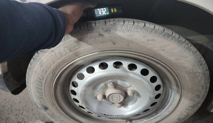 2015 Honda Amaze 1.5L I-DTEC E, Diesel, Manual, 43,008 km, tyre