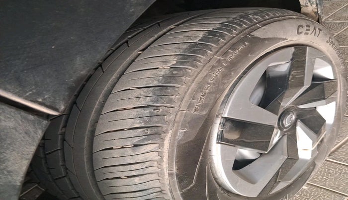 2023 Nissan MAGNITE XE, Petrol, Manual, 19,390 km, tyre