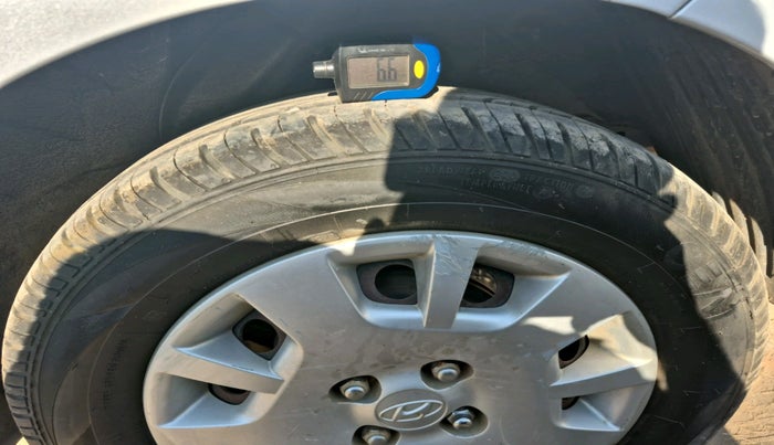 2013 Hyundai i20 MAGNA 1.2, Petrol, Manual, 62,694 km, tyre