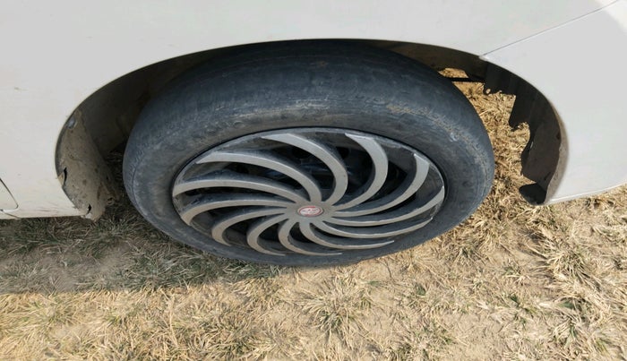 2010 Maruti Wagon R 1.0 VXI, Petrol, Manual, 1,00,566 km, tyre