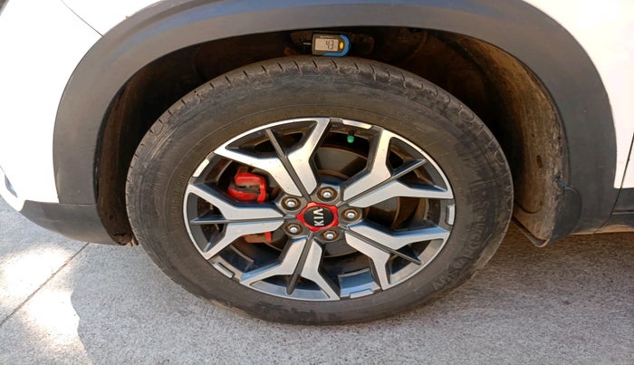 2020 KIA SELTOS GTX PLUS AT 1.5 DIESEL, Diesel, Automatic, 1,41,474 km, tyre