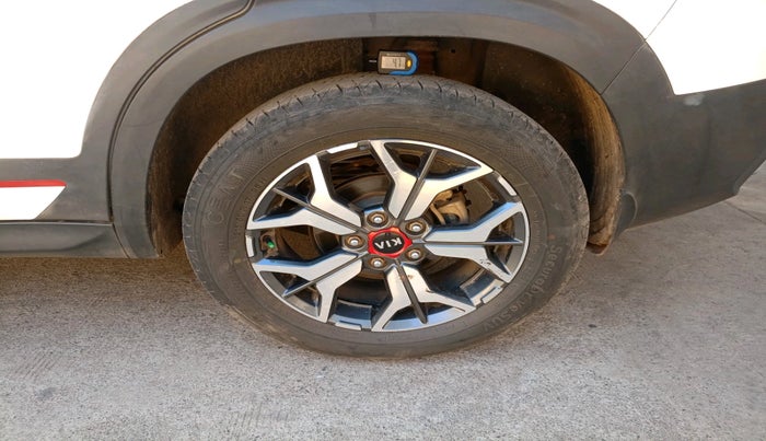 2020 KIA SELTOS GTX PLUS AT 1.5 DIESEL, Diesel, Automatic, 1,41,474 km, tyre