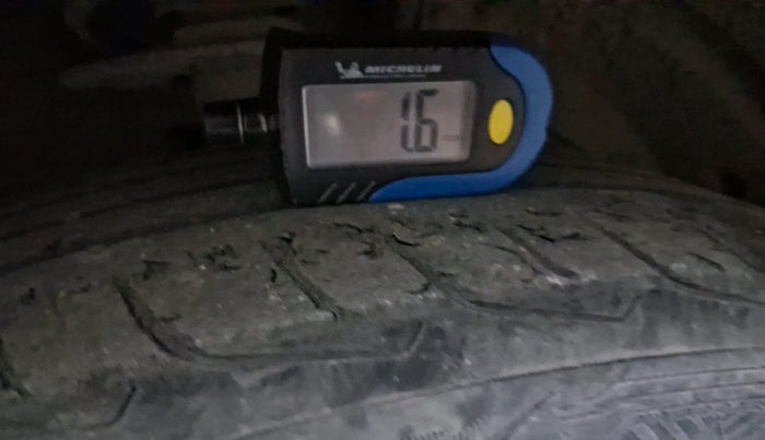 2023 Maruti FRONX DELTA PLUS 1.2L AGS, Petrol, Automatic, 94,874 km, tyre