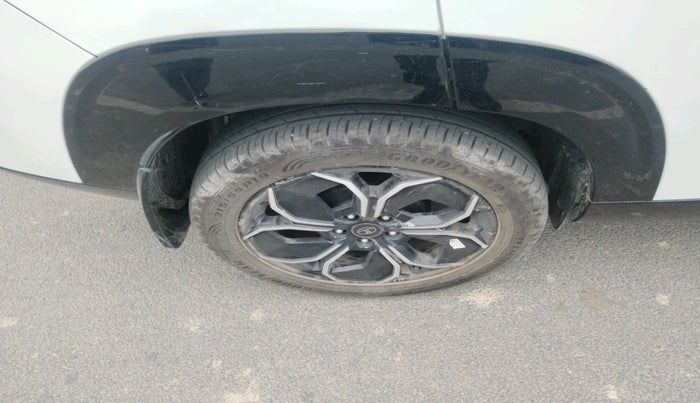 2024 Tata Curvv Accomplished Plus A 1.2 Hyperion GDI Petrol 6MT, Petrol, Manual, 28,432 km, tyre