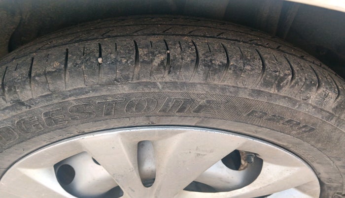 2019 Tata Zest XE 75PS DIESEL, Diesel, Manual, 1,26,702 km, tyre