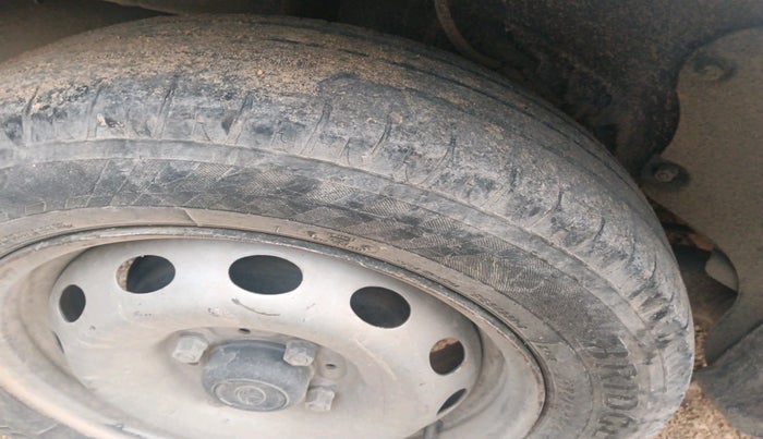 2019 Tata Zest XE 75PS DIESEL, Diesel, Manual, 1,26,702 km, tyre