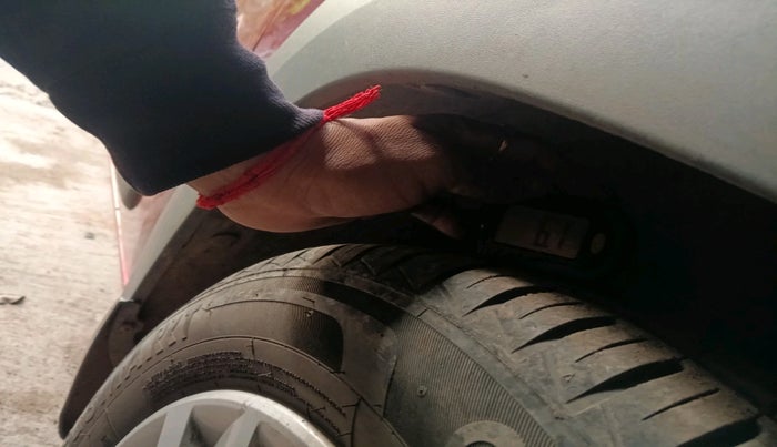 2021 Renault Kwid RXT 0.8, Petrol, Manual, 10,995 km, tyre