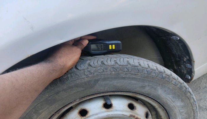 2010 Maruti Alto LXI, Petrol, Manual, 35,488 km, tyre