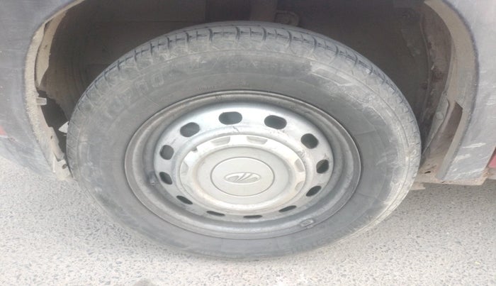 2018 Mahindra KUV 100 NXT K2 P 6 STR, Petrol, Manual, 1,37,203 km, tyre