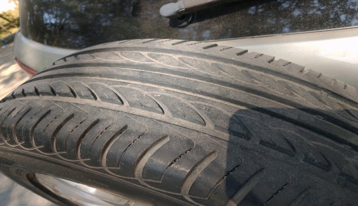 2013 Ford Ecosport TITANIUM 1.5L DIESEL (OPT), Diesel, Manual, 1,77,944 km, tyre