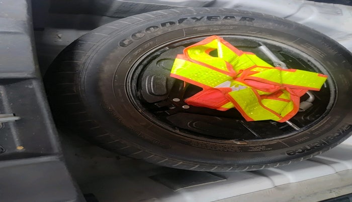 2019 Tata NEXON XMA PETROL, Petrol, Automatic, 93,459 km, tyre