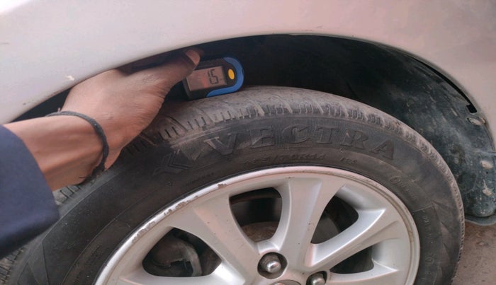 2015 Hyundai Grand i10 ASTA 1.2 KAPPA VTVT, Petrol, Manual, 90,676 km, tyre