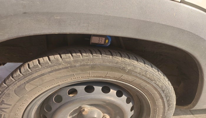 2022 Renault Kwid RXL 1.0, Petrol, Manual, 45,091 km, tyre