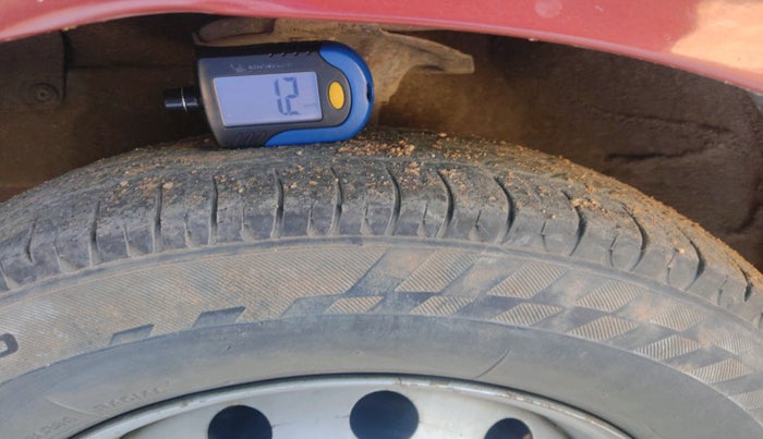 2011 Hyundai Eon D-LITE+, Petrol, Manual, 92,260 km, tyre