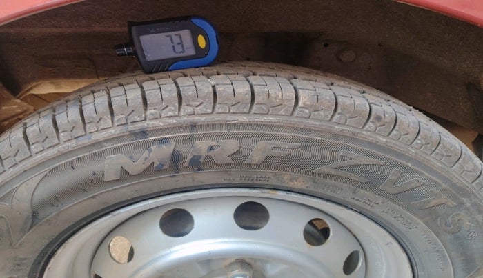 2011 Hyundai Eon D-LITE+, Petrol, Manual, 92,260 km, tyre