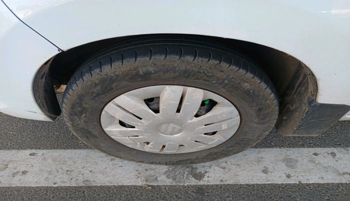 2013 Maruti Alto 800 LXI, Petrol, Manual, 31,656 km, tyre