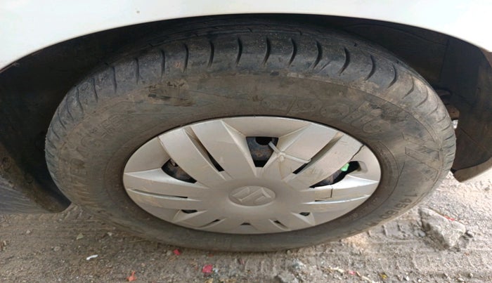 2013 Maruti Alto 800 LXI, Petrol, Manual, 31,656 km, tyre