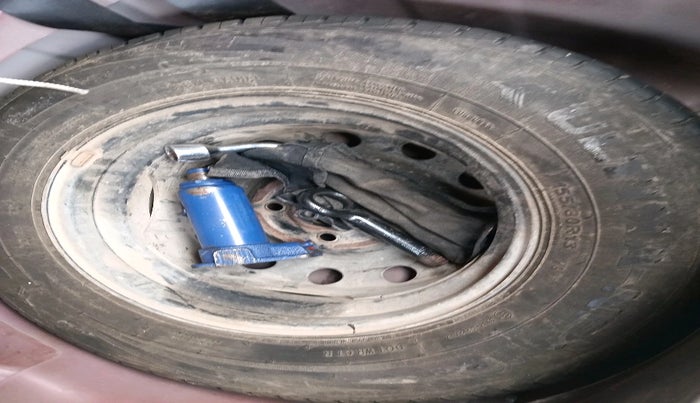 2016 Hyundai i10 SPORTZ 1.1, Petrol, Manual, 66,773 km, tyre