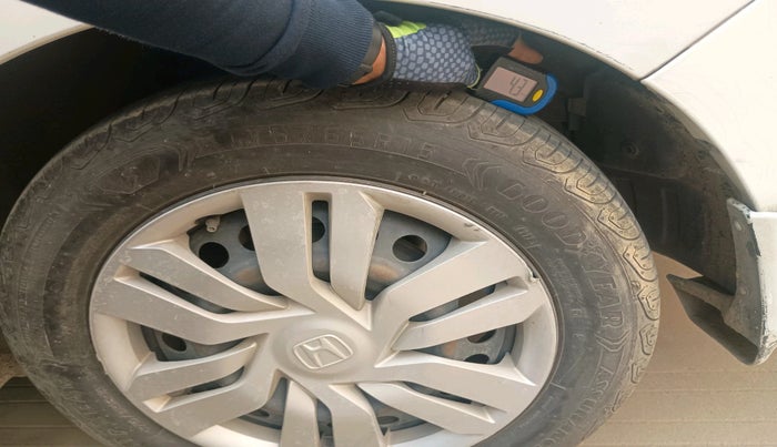 2015 Honda City 1.5L I-VTEC SV, Petrol, Manual, 41,281 km, tyre