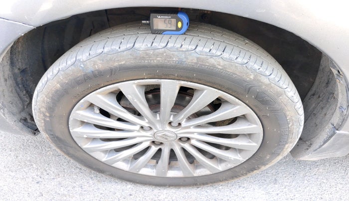 2015 Maruti Ciaz ZDI+ SHVS, Diesel, Manual, 79,445 km, tyre