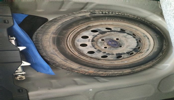 2021 Maruti Dzire VXI, Petrol, Manual, 38,315 km, tyre