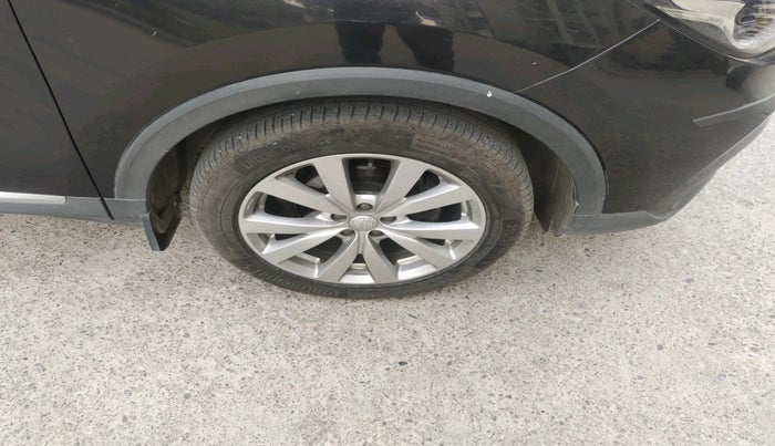 2022 MG ASTOR SUPER EX 1.5 MT, Petrol, Manual, 44,611 km, tyre