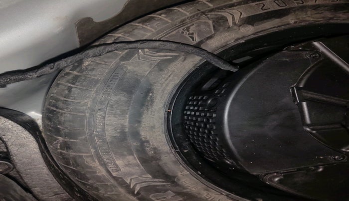 2022 Skoda SLAVIA STYLE 1.5L TSI MT, Petrol, Manual, 53,051 km, tyre