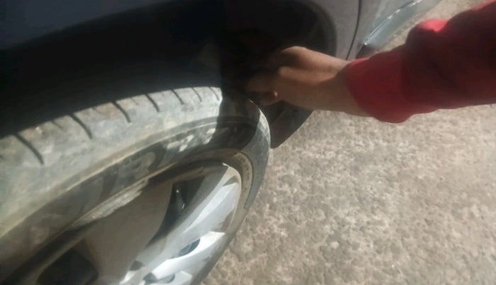 2017 Maruti Baleno DELTA PETROL 1.2, Petrol, Manual, 1,00,937 km, tyre