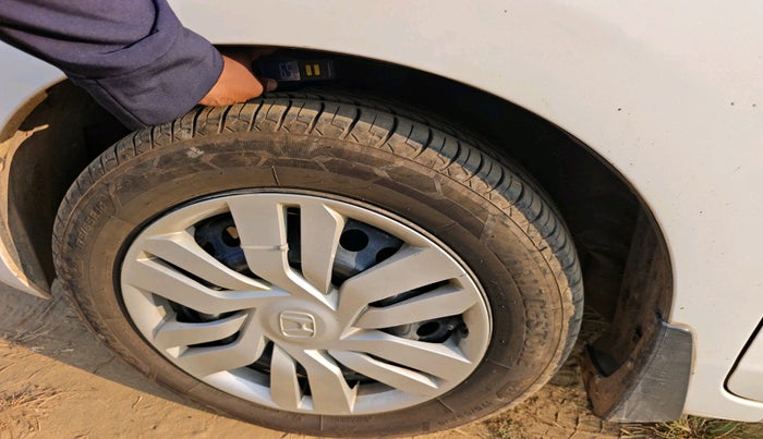 2017 Honda Jazz 1.2L I-VTEC SV, Petrol, Manual, 56,265 km, tyre