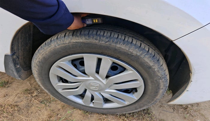 2017 Honda Jazz 1.2L I-VTEC SV, Petrol, Manual, 56,265 km, tyre