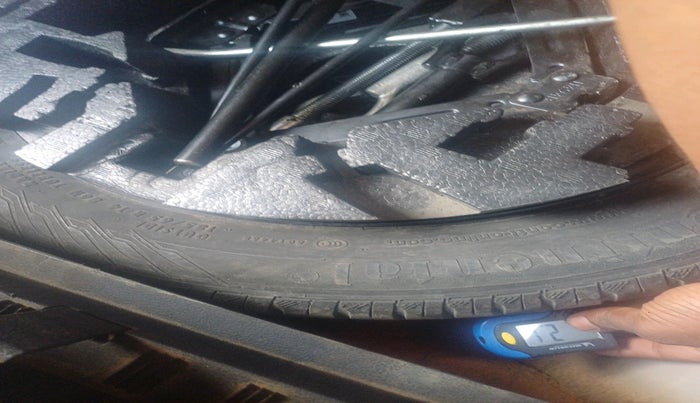 2018 Volkswagen Polo COMFORTLINE 1.2L, Petrol, Manual, 1,10,754 km, tyre