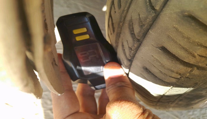 2013 Hyundai Eon ERA +, Petrol, Manual, 93,531 km, tyre