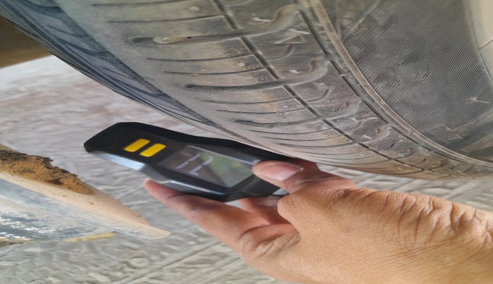 2013 Hyundai Eon ERA +, Petrol, Manual, 93,531 km, tyre