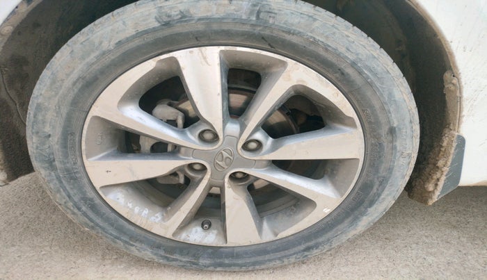 2015 Hyundai Elite i20 ASTA 1.4 CRDI, Diesel, Manual, 1,09,816 km, tyre